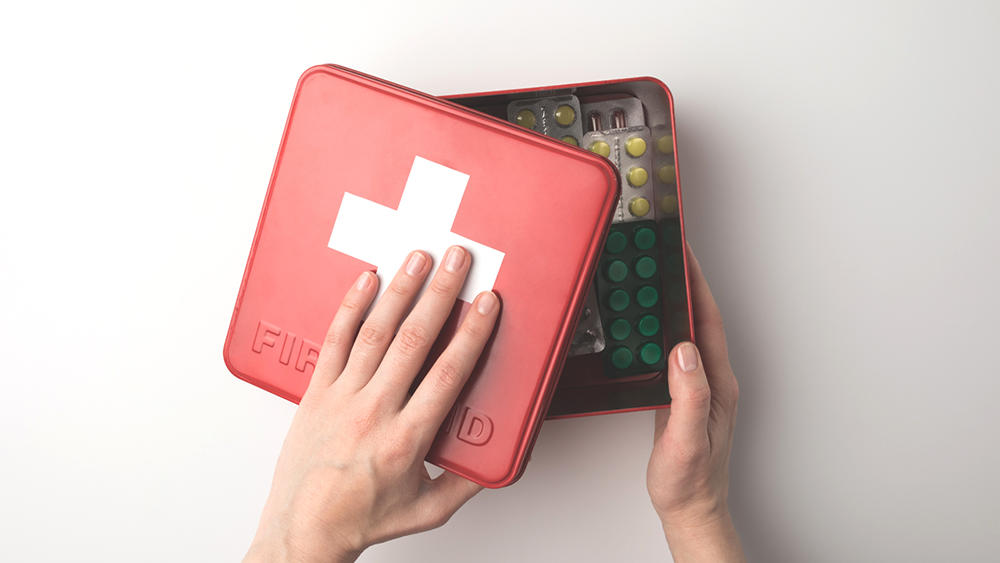 Первая помощь при кровотечении Первая помощь при кровотечении