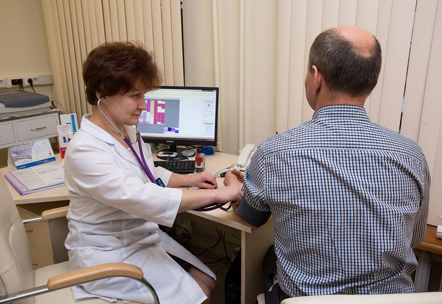 Первичный прием врача кардиолога Первичный прием врача кардиолога