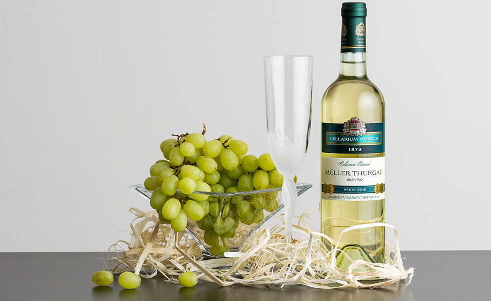 Полезные свойства белого вина Полезные свойства белого вина