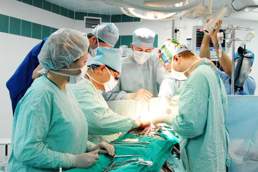 Проведение операции на сердце Проведение операции на сердце