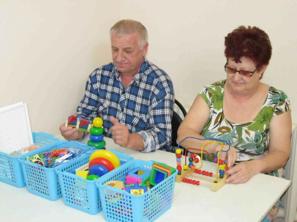 Для развития моторики рук нужно восстановить нейронные связи, утраченные при инсульте восстановление моторики рук