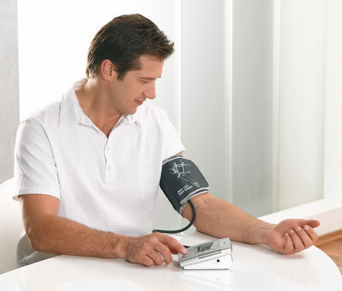 Высокое давление у мужчины Высокое давление у мужчины